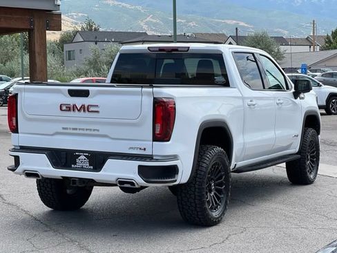 Used 2024 GMC Sierra 1500 AT4 w/ Technology Package AWD/4WD image 8