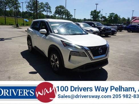 Used 2023 Nissan Rogue SV image 1