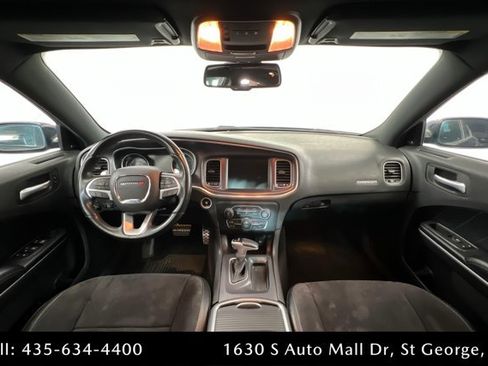 Used 2016 Dodge Charger R/T Scat Pack RWD image 9