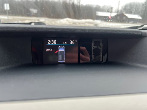 Used 2012 Toyota Sienna LE image 24