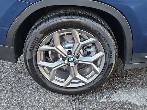 Used 2021 BMW X3 xDrive30i w/ Convenience Package image 9