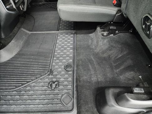 Used 2019 RAM 1500 Big Horn image 37