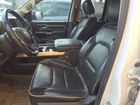 Used 2020 RAM 1500 Laramie AWD/4WD image 10