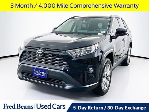 Used 2021 Toyota RAV4 XLE Premium AWD/4WD image 4