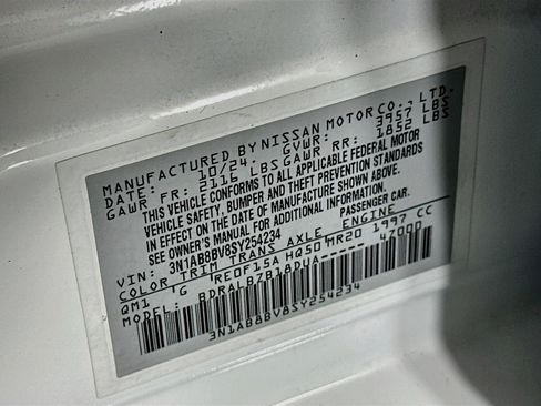 Used 2025 Nissan Sentra S FWD image 12