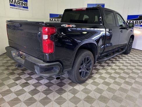 Used 2025 Chevrolet Silverado 1500 Custom w/ Turbomax Blackout Package AWD/4WD image 16