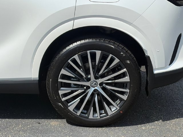 New 2026 Lexus RX 350 w/ Convenience Package AWD/4WD image 9