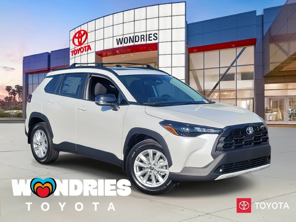 New 2026 Toyota Corolla Cross LE w/ Moonroof Package FWD 360° Tour