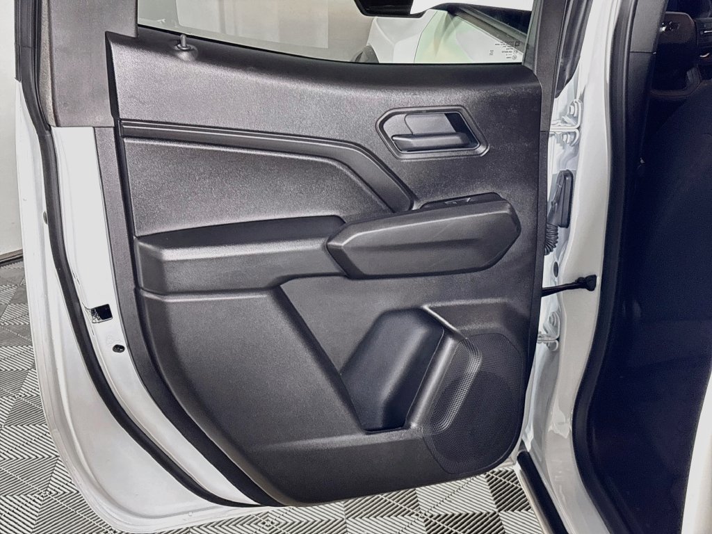 Used 2026 Chevrolet Colorado Trail Boss AWD/4WD image 19