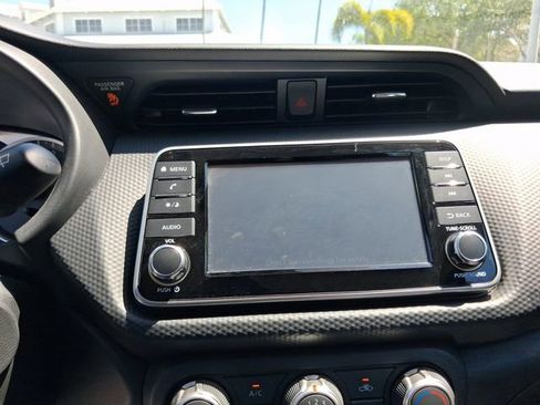 Used 2023 Nissan Kicks S image 21