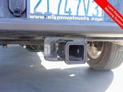 Used 2023 Nissan Frontier SV w/ Technology Package image 8