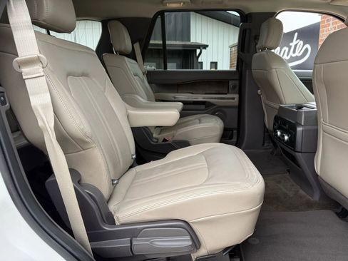 Used 2018 Ford Expedition Limited w/ Equipment Group 301A image 16