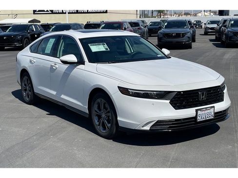 Certified 2025 Honda Accord EX-L image 8