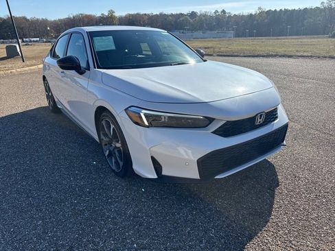 Used 2025 Honda Civic Sport Touring image 2