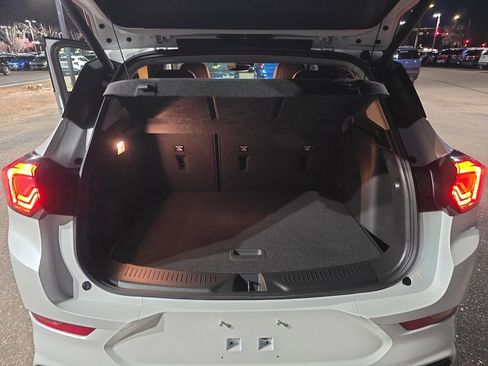 Used 2024 Buick Encore GX Avenir w/ Avenir Technology Package image 24