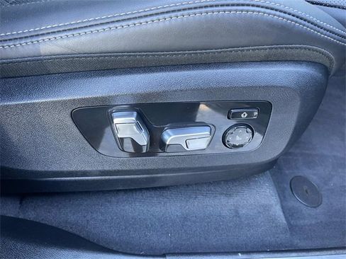 Used 2024 BMW X7 xDrive40i w/ M Sport Package image 35