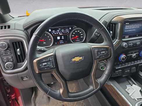Used 2022 Chevrolet Silverado 1500 High Country w/ Technology Package AWD/4WD image 12