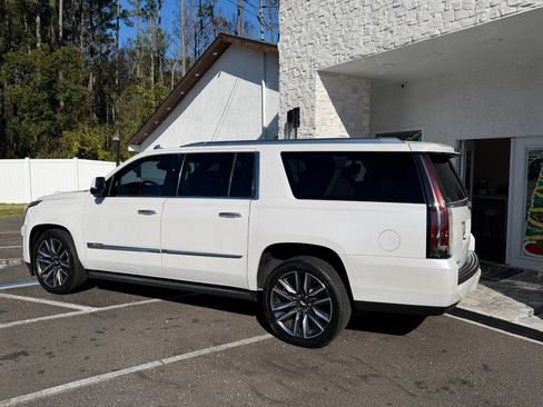 Used 2016 Cadillac Escalade ESV Platinum image 13