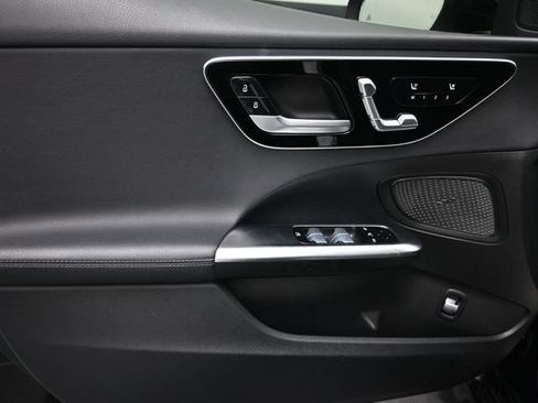 Used 2022 Mercedes-Benz C 300 Sedan image 21