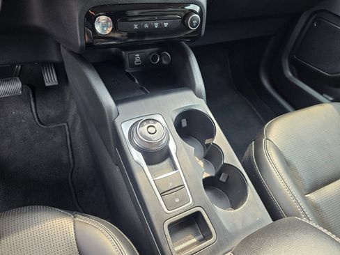 Used 2025 Ford Escape Platinum AWD/4WD image 21
