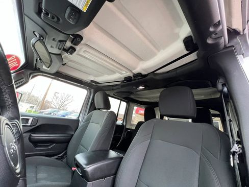 Used 2018 Jeep Wrangler Unlimited Sport S AWD/4WD image 20