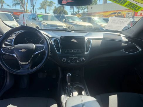 Used 2016 Chevrolet Malibu LT FWD image 11