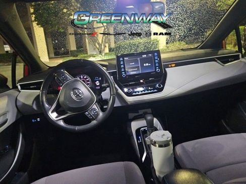 Used 2021 Toyota Corolla SE FWD image 14