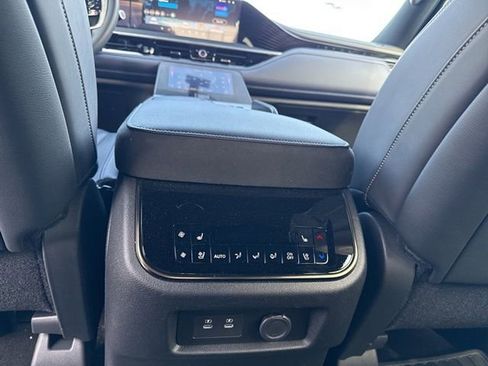 Certified 2026 INFINITI QX80 4WD w/ Sport Exterior Package image 11