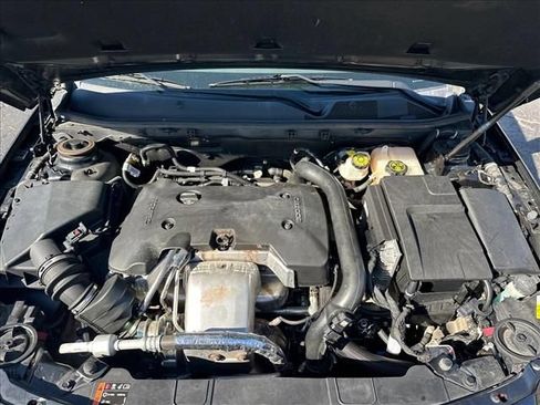 Used 2017 Buick Regal Premium w/ Driver Confidence Package #1 FWD image 33