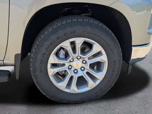 New 2026 Chevrolet Silverado 1500 LTZ w/ LTZ Premium Package AWD/4WD image 6