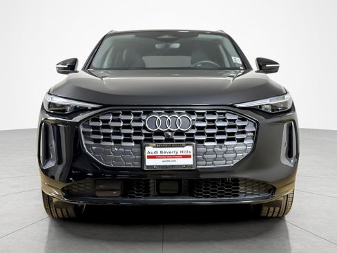 Used 2025 Audi Q5 Premium Plus w/ Premium Plus AWD/4WD image 8