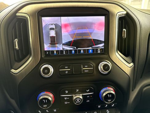 Used 2020 GMC Sierra 2500 Denali w/ Denali Ultimate Package AWD/4WD image 19