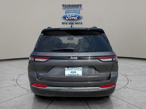 Used 2024 Jeep Grand Cherokee Limited 4xe image 6