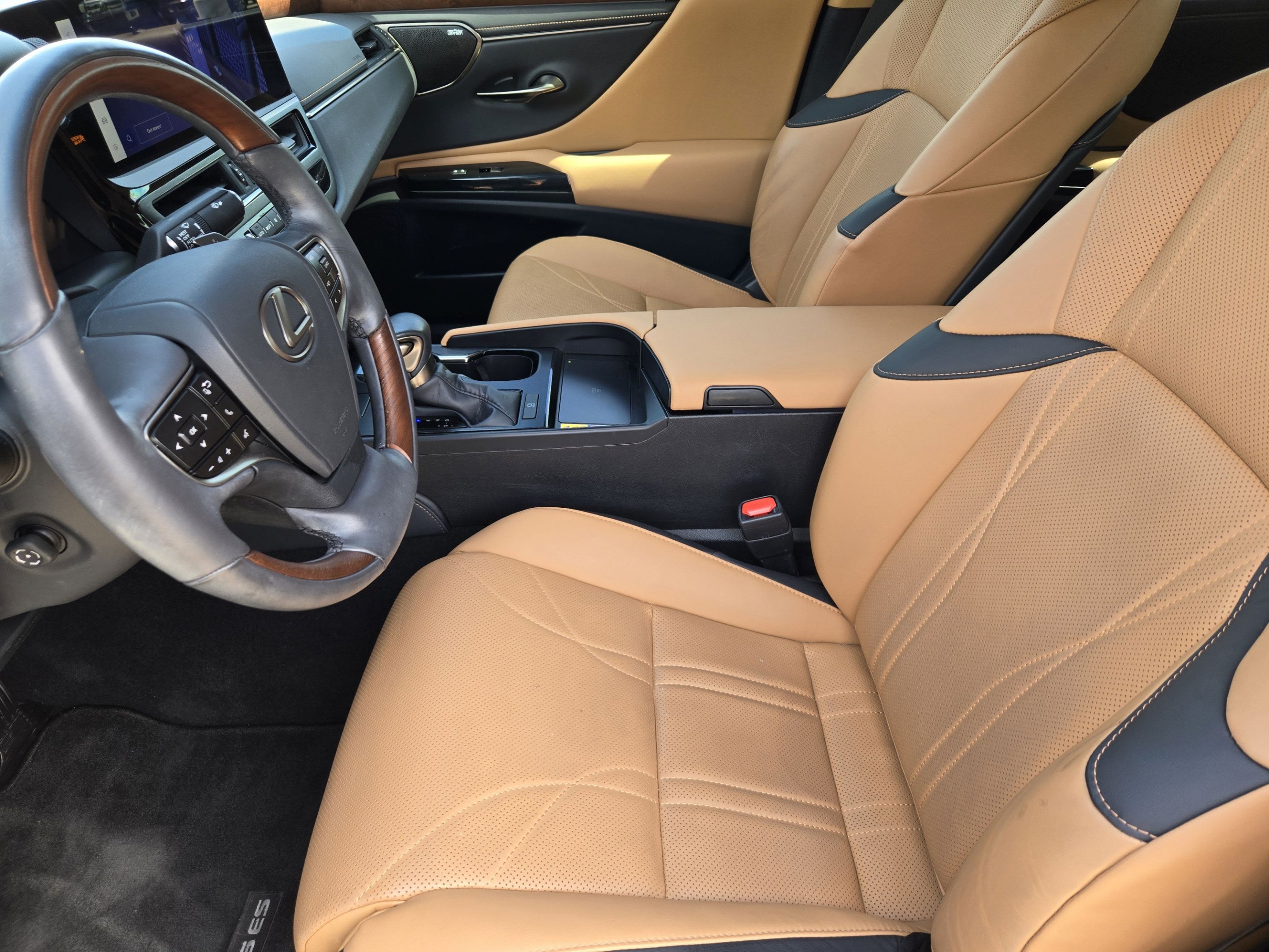 Certified 2024 Lexus ES 350 Ultra Luxury w/ Accessory Package (Z2) FWD image 9