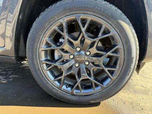 New 2025 Jeep Grand Cherokee Summit w/ High Altitude Package AWD/4WD image 16