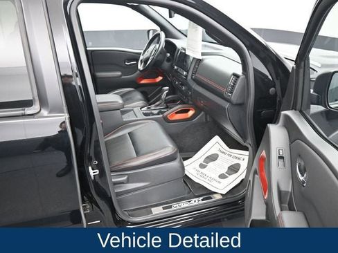 Used 2023 Nissan Frontier PRO-4X w/ Pro-4X Premium Package image 13