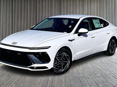 New 2026 Hyundai Sonata SEL AWD/4WD image 2