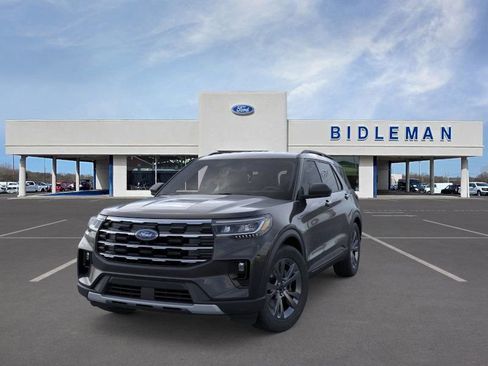 New 2026 Ford Explorer Active image 2