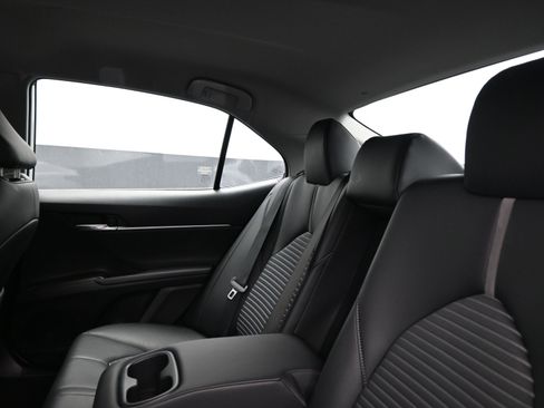 Certified 2023 Toyota Camry SE image 18