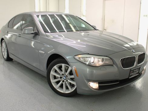 Used 2011 BMW 528i Sedan image 29