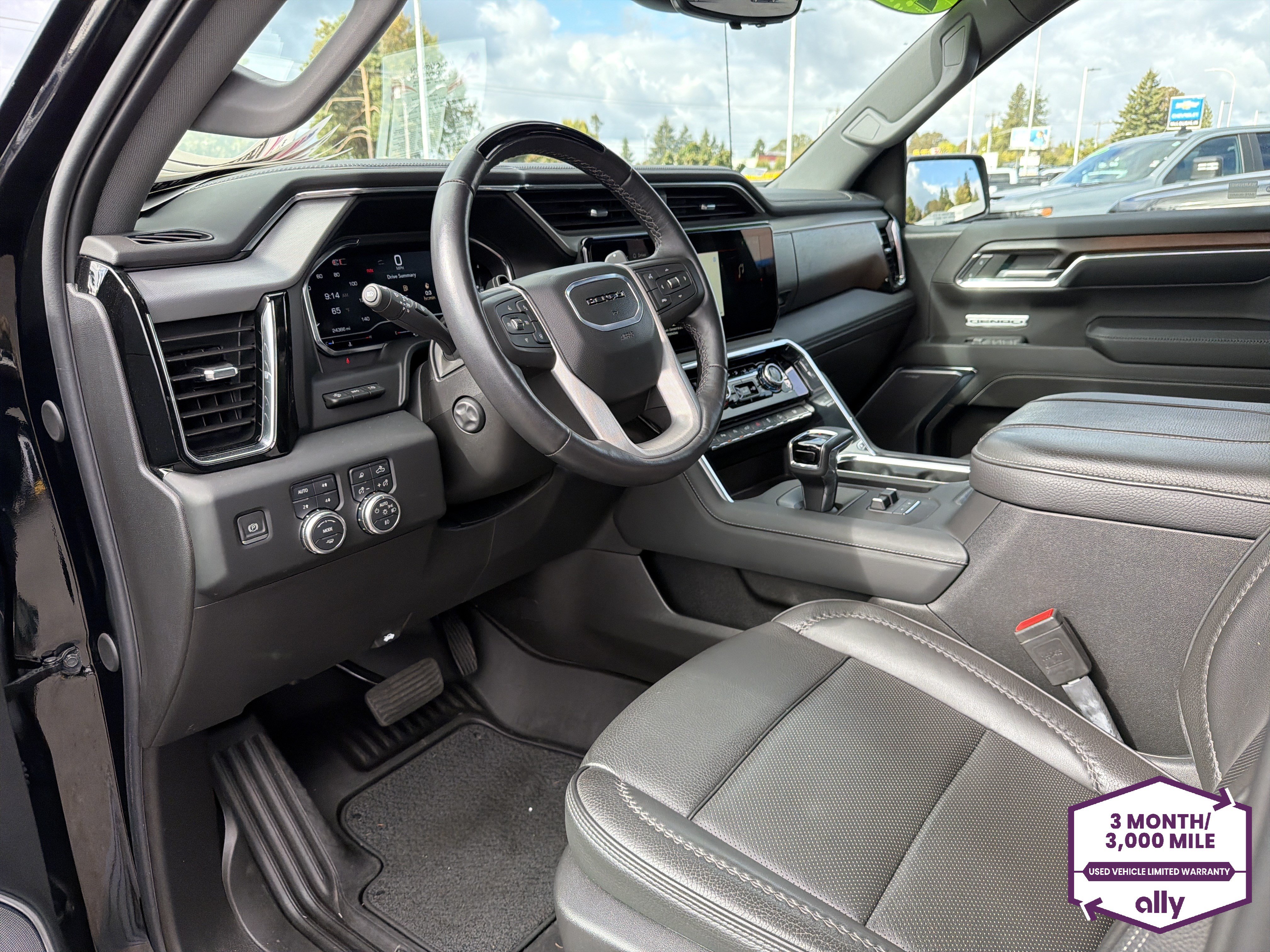 Used 2024 GMC Sierra 1500 Denali AWD/4WD image 9