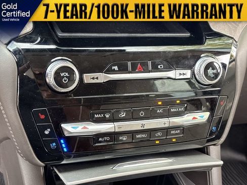 Used 2022 Ford Explorer Platinum w/ Class IV Trailer Tow Package AWD/4WD image 28