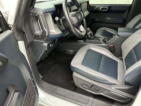 Used 2024 Ford Bronco Outer Banks image 11