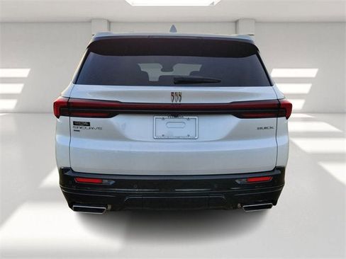 New 2025 Buick Enclave Sport Touring w/ Super Cruise Package image 4