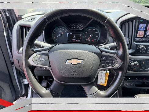 Used 2017 Chevrolet Colorado Z71 AWD/4WD image 12