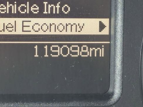 Used 2019 RAM 1500 Classic SLT image 16