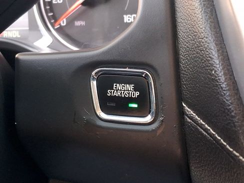 Used 2019 GMC Acadia SLT AWD/4WD image 21