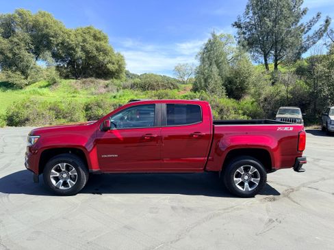 Used 2019 Chevrolet Colorado Z71 image 1