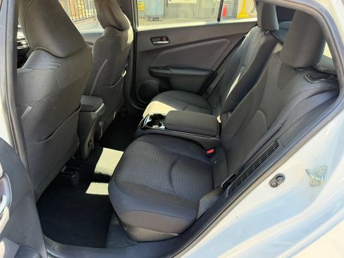 Used 2018 Toyota Prius Prime Plus FWD image 11