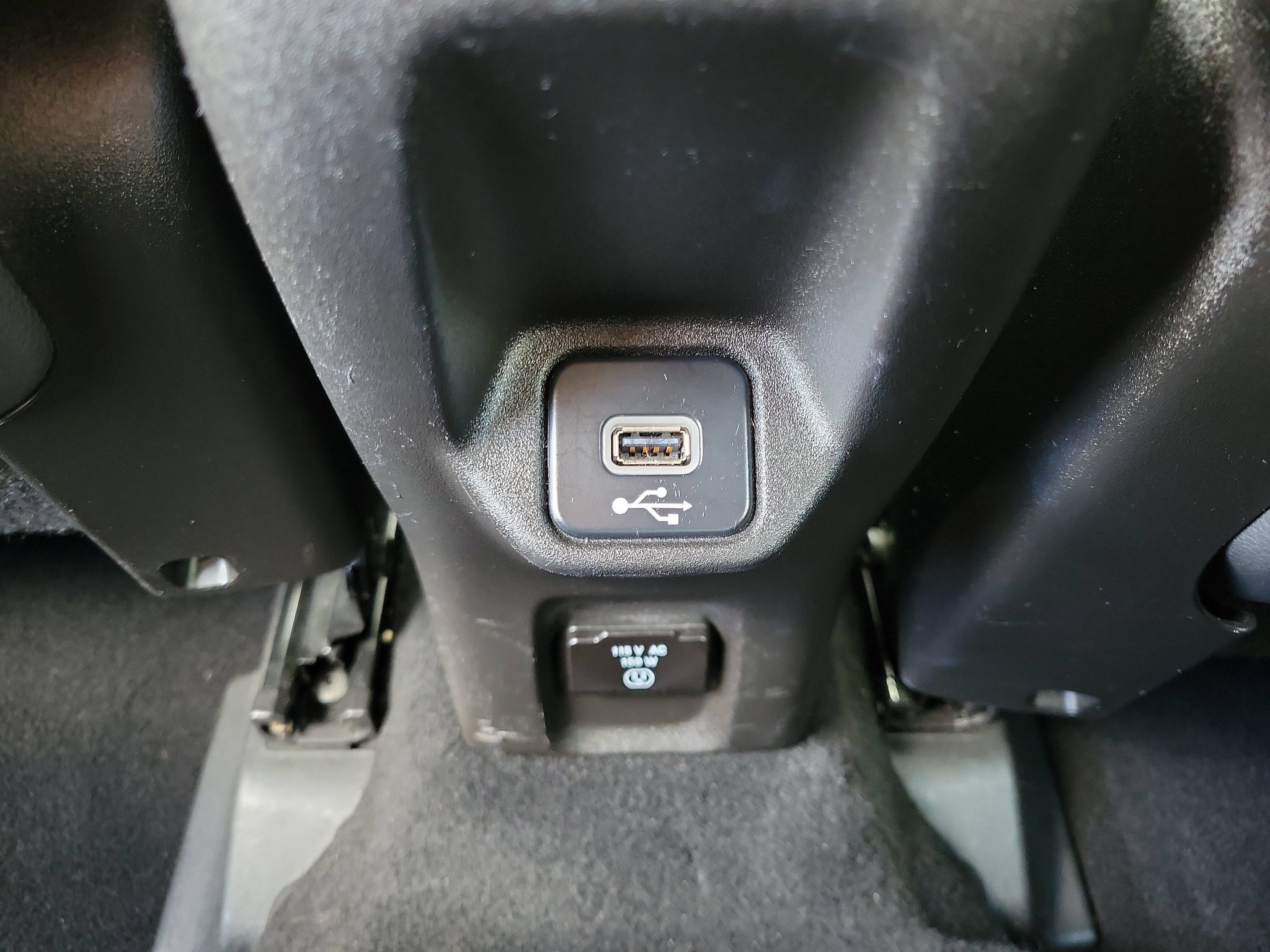 Used 2020 Jeep Renegade Limited AWD/4WD image 24